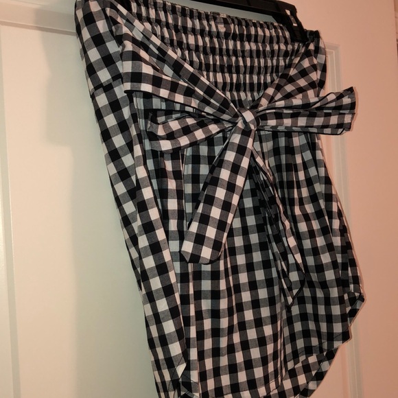Checkered Black & White Strapless Top - Picture 4 of 5